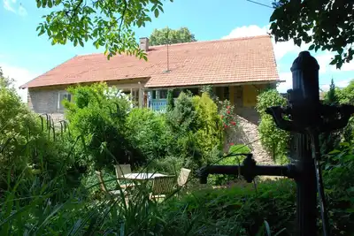 Image de Ferme de village rénovée élégante près de Prague et à proximité d'un lac de loisirs
