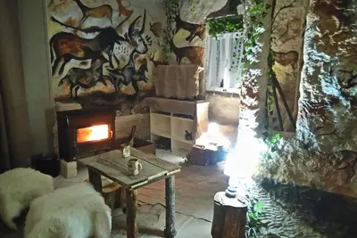 Image de Nuit Amoureuse Ambiance Prehisto  Spa  En Perigord  Entre  Sarlat Et Lascaux