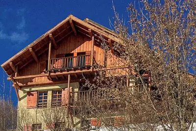 Image de Grand chalet familial sur le domaine skiable de l'Alpe d'Huez