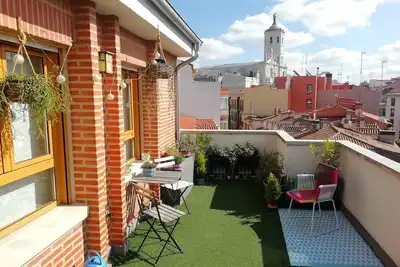 Image de Penthouse Centre avec grande terrasse, rénovée et ensoleillée. Wifi - Licence