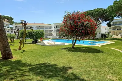 Image de Vilamoura - 2 chambres avec piscine et jardin
