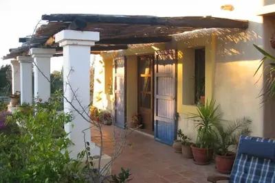 Image de Saint Ferran Des Ses Roques: maison rustique avec jardin