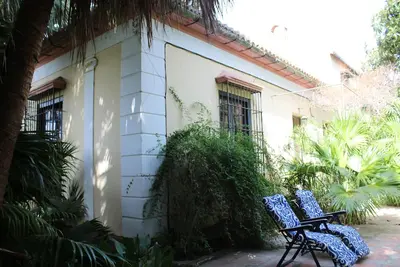 Image de Manoir avec grand jardin tropical
