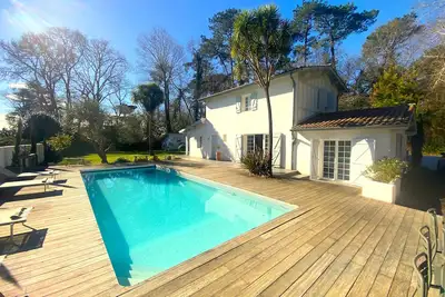 Image de Villa Biarritz \/ 5 mn plages \/ Piscine chauffée