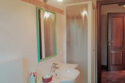 Image de « La cabane » avec piscine et petit déjeuner inclus