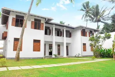 Image de Nouvelle villa de luxe en front de mer Ă Galle!