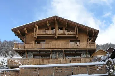 Image de * FÉV. Disponible ½ Terme * Appartement spacieux, confortable et calme avec grand balcon