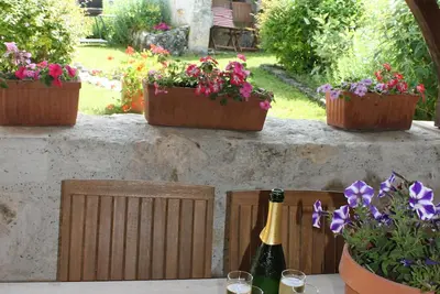 Image de Village - Belle ferme en pierre restaurée dans un hameau français isolé