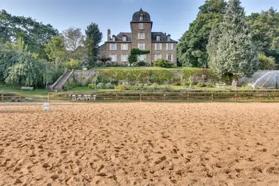 Domaine de Linars🌿L'Aile du Château🌿A green setting in the heart of Aveyron