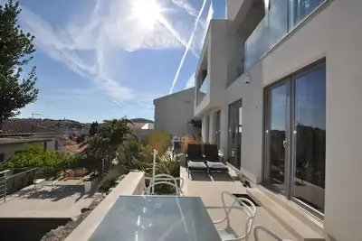 Image de Appartement design 2, maison neuve moderne avec une belle vue mer et