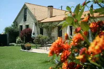 Image de Maison Deux Laranxos, Maison De Vacances Traditionnelle Restauree A Sanxenxo 6 + 2 Pax