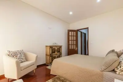 Image de T0 + 1 (cosyhome) Barnabas Appartement
