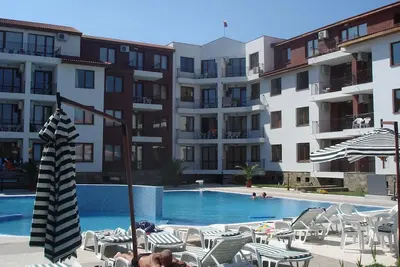 Image de Appartement moderne avec 1 lit (4 personnes) à 80m de la plage Parfait pour les couples ou les familles