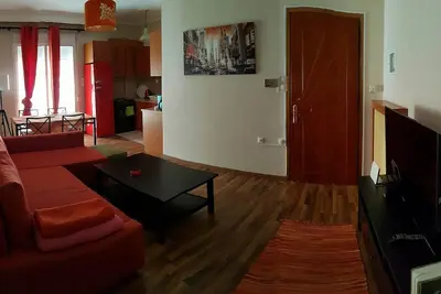 Image de appartement au dernier étage. Dans l'une des rues les plus célèbres de Komotini leoforos Iroon