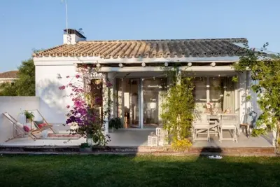 Image de Maison design avec piscine Ă Chiclana de la Frontera