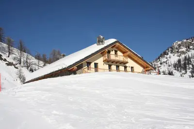 Image de Unique chalet de montagne appartement mansardé dans le centre du domaine skiable de Courmayeur