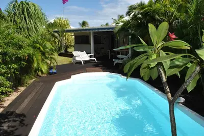Villa Mangue Passion avec piscine privée, jardin vue parc Karukera - 200m plage