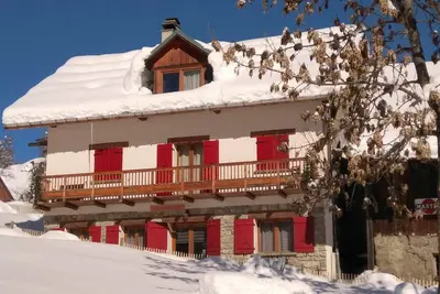 Image de Spacious and cozy Chalet **** (10-12 p) 5 bathrooms! Le Corbier\/ Les Sybelles
