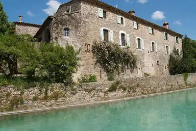 Image de Sud de France, (Cévennes) grand mas du 16ème siècle, piscine, tennis, rivière.
