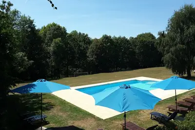Image de Gîte élégant et spacieux dans la campagne de la Dordogne