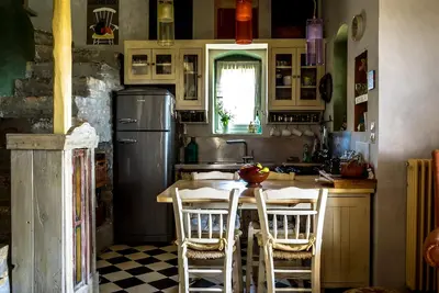 Image de Maisonnette en pierre avec une excellente vue sur la mer Égée
