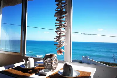 Image de Bungalow Supérieur avec Vue sur la Mer