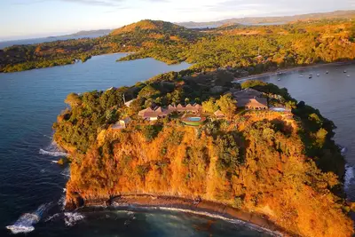 Image de La plus belle vue de Nosy Be avec vue sur l'Océan, une oasis de verdure, de silence
