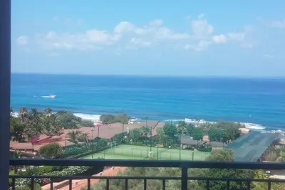 Image de Charmant appartement à 60 mètres de la mer et avec accès privé à la plage