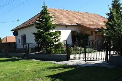 Image de Maison accueillante pour les familles avec jacuzzi pour 5 personnes + enfant jusqu'à +/- 3 ans
