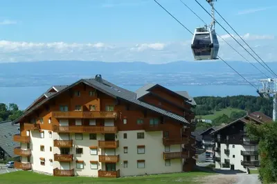 Image de Appt dans Chalet Résidence - Alpes Station de ski, lac Léman
