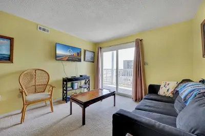 Image de Deux chambres à coucher, avec piscine, près de Seacrets!