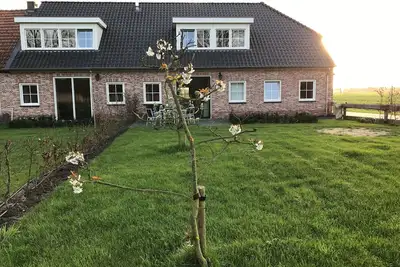 Image de Ferme de vacances de luxe Ă la seule laiterie de chameaux en Europe