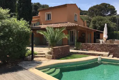 Image de Paradis, Villa Tout Confort, Piscine PRIVÉE, 70m de la Plage, Climatisation