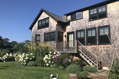 Image de Suite d'invité tranquille de 2 chambres à quelques pas d'une plage privée