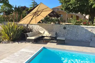 Image de Proche Monbazillac gîte de charme parc de 3ha  piscine chauffée grange