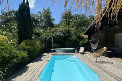 Image de Maison idéale pour mise au vert Piscine CHAUFFÉE Jacuzzi Bassin d'Arcachon