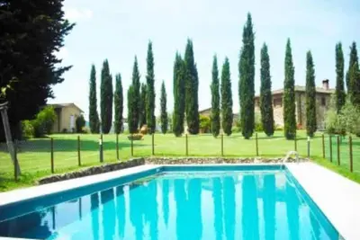 Image de Tuscan farmhouse in beautiful hill with park and private pool, 2 Triple Rooms