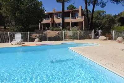 Image de Villa modulable, 2500 m2, très grande piscine 14m x 7m, plage à 900m