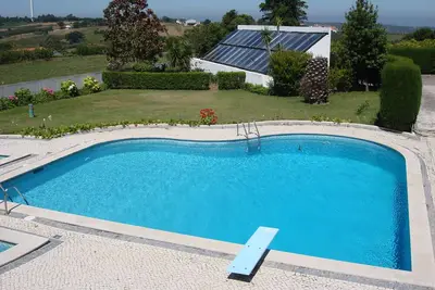 Image de Villa avec piscine privée et court de tennis