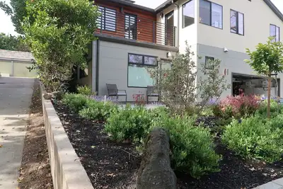 Image de Piémont 1br nouvellement construit avec parking hors rue et recharge de voiture électrique gratuite