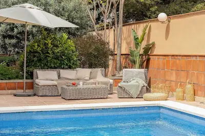 Image de Grande villa à côté de la plage! Jardin avec piscine