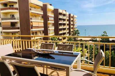 Image de En Face de la Plage Fuengirola Doña Sofia À 6 Personnes
