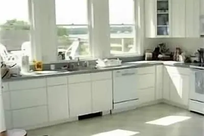 Image de 6 Chambre Rénové Maison Victorienne avec la Grande-Vue Sur l'eau
