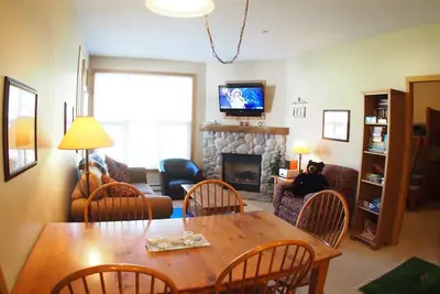 Image de Rez-de-chaussée 2 chambres à coucher accès facile aux pistes de ski