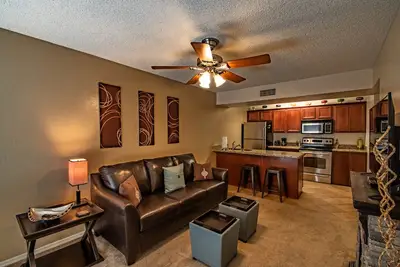 Condo Sedona mignon près des sentiers / Piscine Communautaire saisonnière