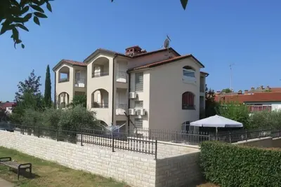Image de Appartement Studio dans Poreč avec Balcon, Climatisation, Wifi (4676-1)