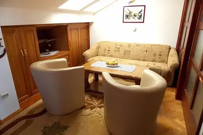 Image de Appartement dans Malinska avec vue mer, terrasse, Climatisation, Wifi (4690-3)
