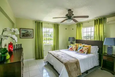 Island Getaway: Fully Ac, spacieux appartement 1 chambre