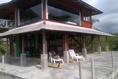 Image de Un calme, paisible, la nature tout autour, Hill Top Villa surplombant l'océan Indien