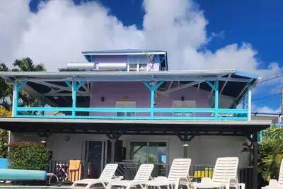 T2 Coco à Kasavanille, meublé, piscine, clim, vue mer
